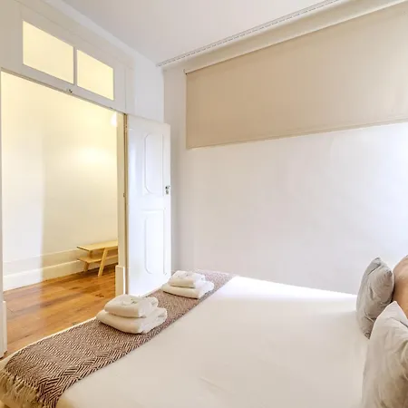 Apartamento Flor By House And People Guimarães